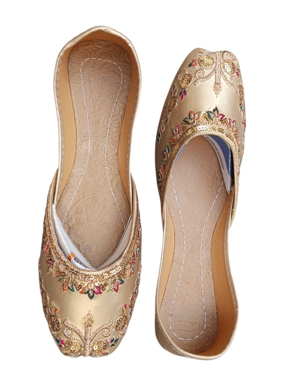 Stylish Velvet Women's Khussa with Elegant Thread Work