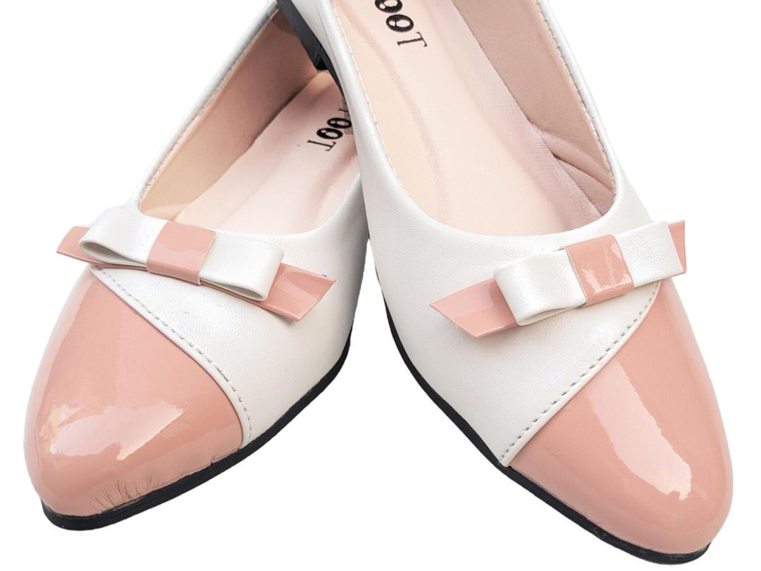 Women's Rexine Fancy Pumps