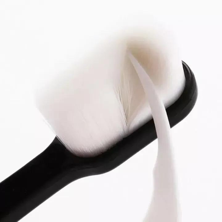 Ultra Thin Tooth Brush, Smooth White & Black Design