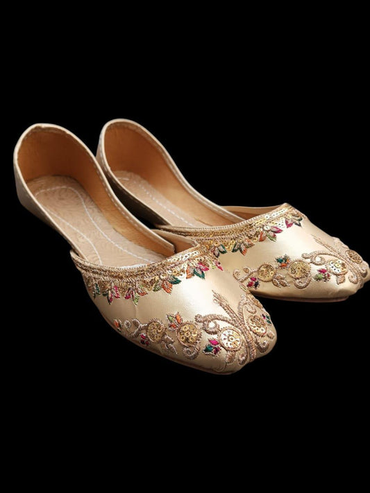 Stylish Velvet Women's Khussa with Elegant Thread Work