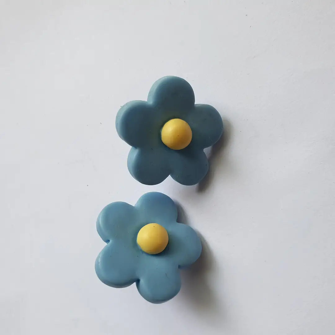 Flower Design Resin Plating Resin Studs